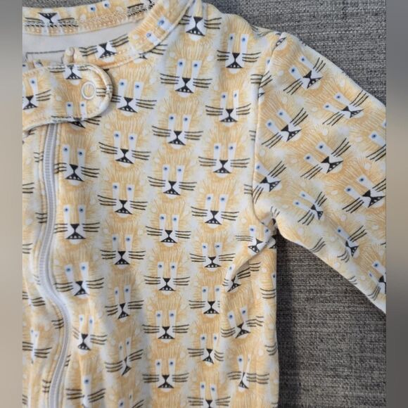 Lila And Hayes Pima Cotton 6-9 Month Footie Pajamas Lion Print - Picture 2 of 6